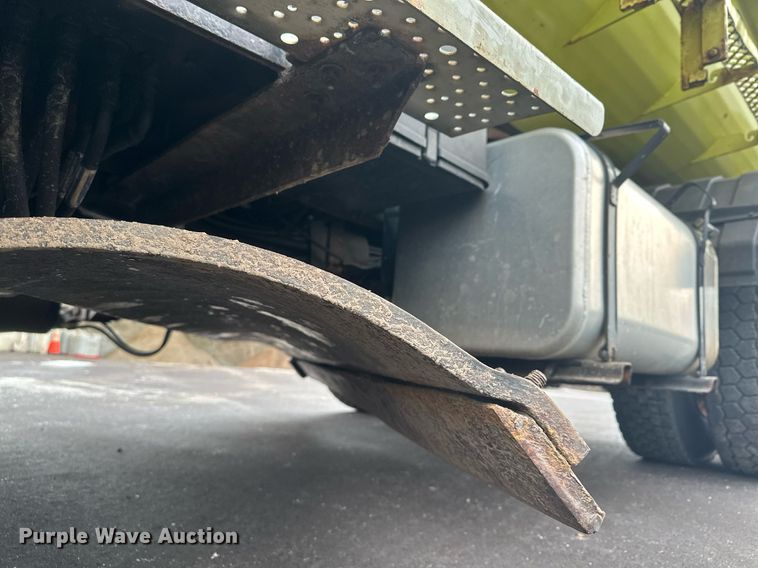 image for item LO9300 2006 Freightliner Business Class M2  dump truck