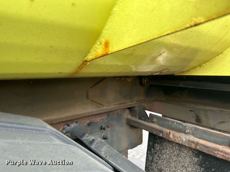 image for item LO9300 2006 Freightliner Business Class M2  dump truck