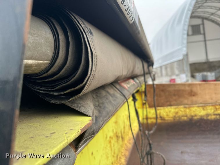 image for item LO9300 2006 Freightliner Business Class M2  dump truck