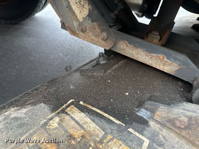 image for item LO9300 2006 Freightliner Business Class M2  dump truck