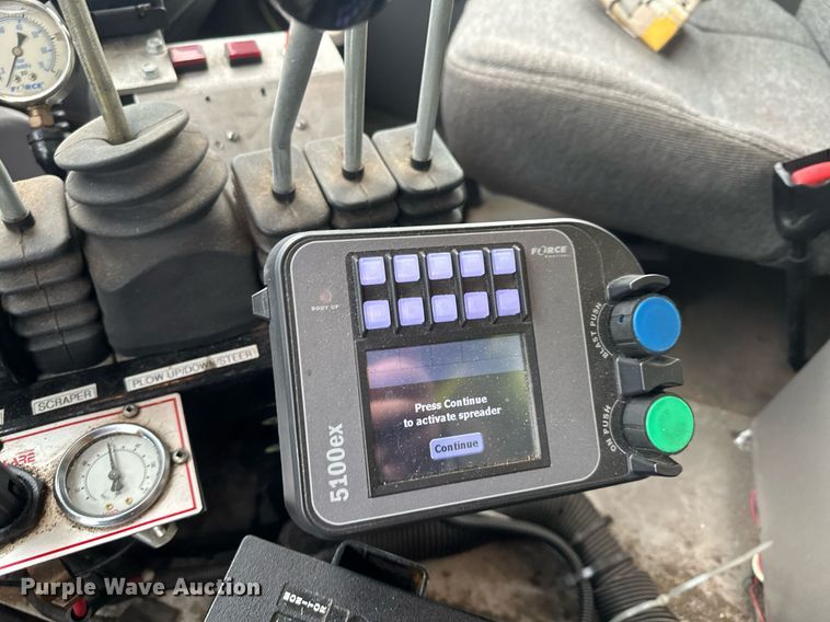 image for item LO9300 2006 Freightliner Business Class M2  dump truck