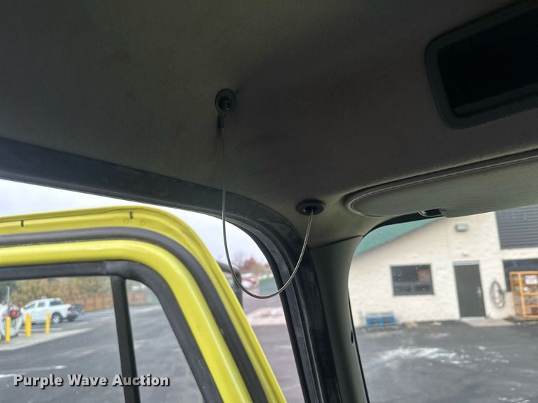 image for item LO9300 2006 Freightliner Business Class M2  dump truck