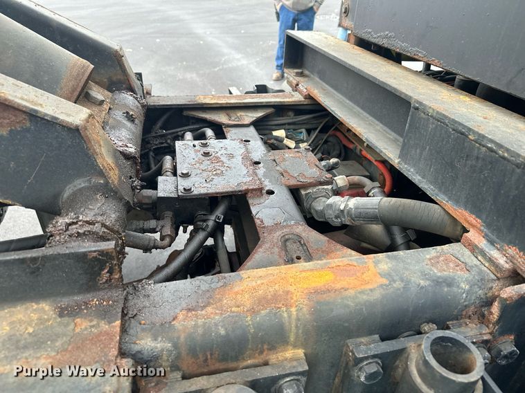 image for item LO9300 2006 Freightliner Business Class M2  dump truck