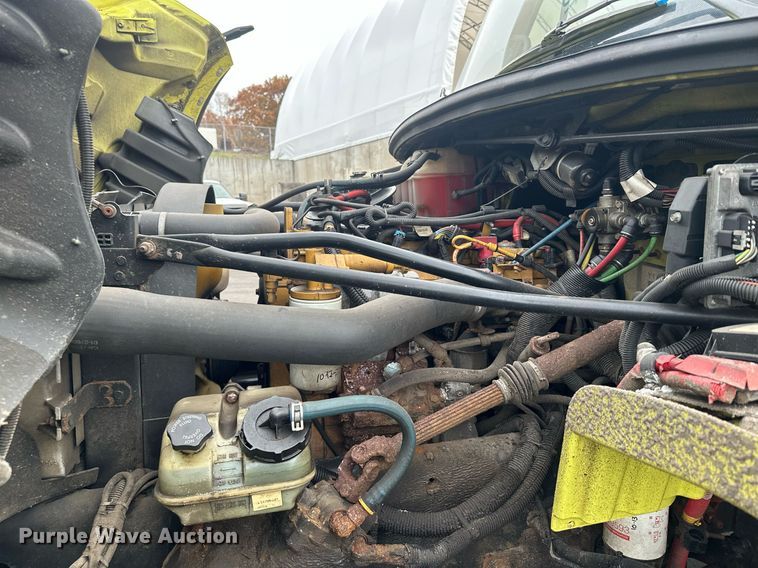 image for item LO9300 2006 Freightliner Business Class M2  dump truck