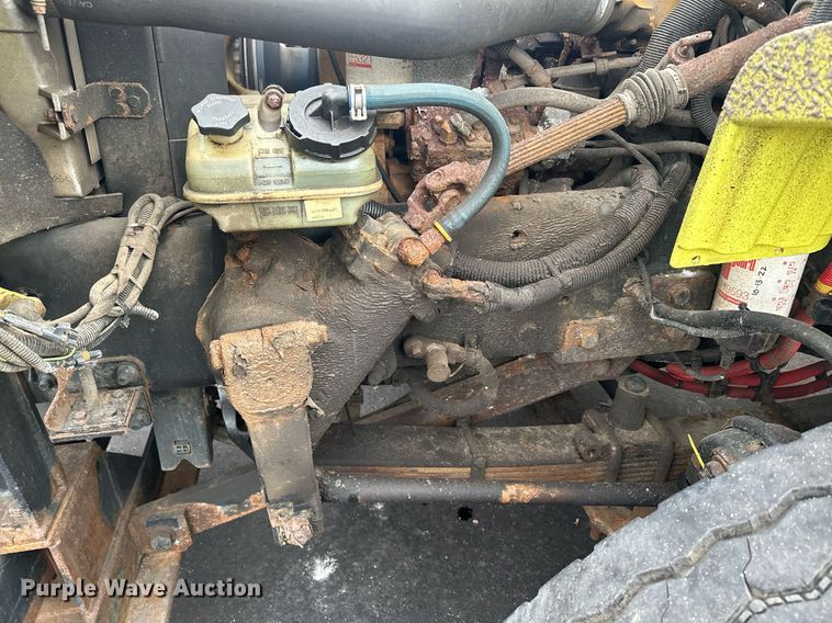 image for item LO9300 2006 Freightliner Business Class M2  dump truck