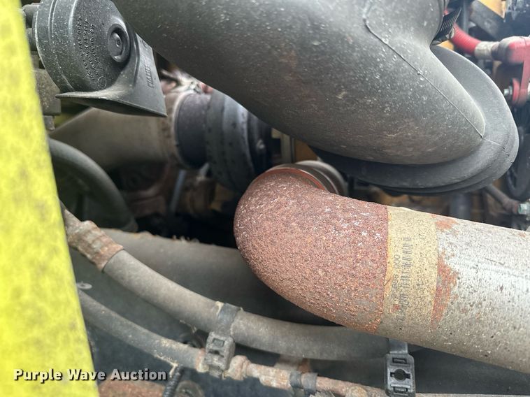 image for item LO9300 2006 Freightliner Business Class M2  dump truck