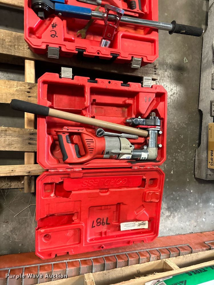 image for item LO9304 Tools