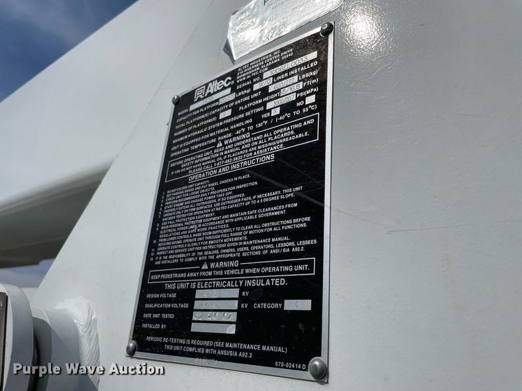 image for item LV9848 2007 Ford F750 Super Duty XL  bucket truck