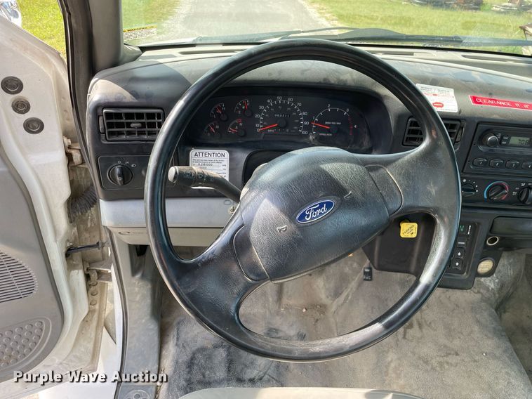 image for item LV9848 2007 Ford F750 Super Duty XL  bucket truck