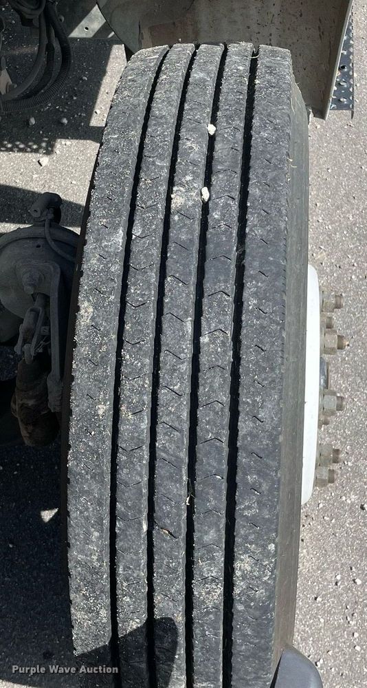 image for item LV9848 2007 Ford F750 Super Duty XL  bucket truck