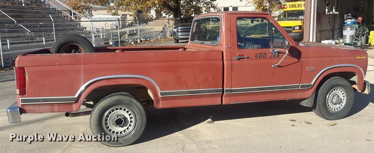 image for item LX9824 1986 Ford F150  pickup truck