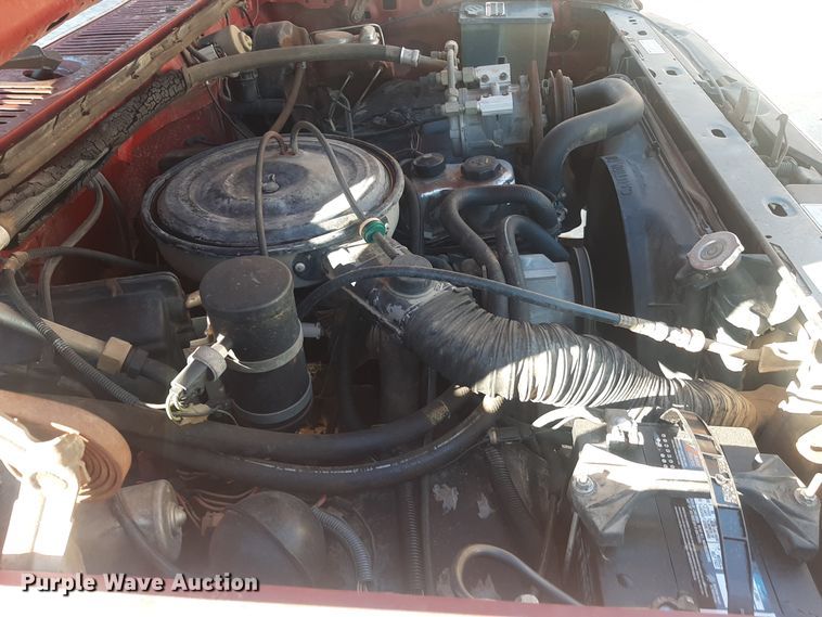 image for item LX9824 1986 Ford F150  pickup truck