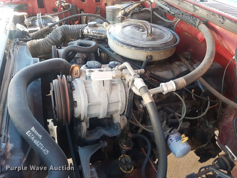 image for item LX9824 1986 Ford F150  pickup truck