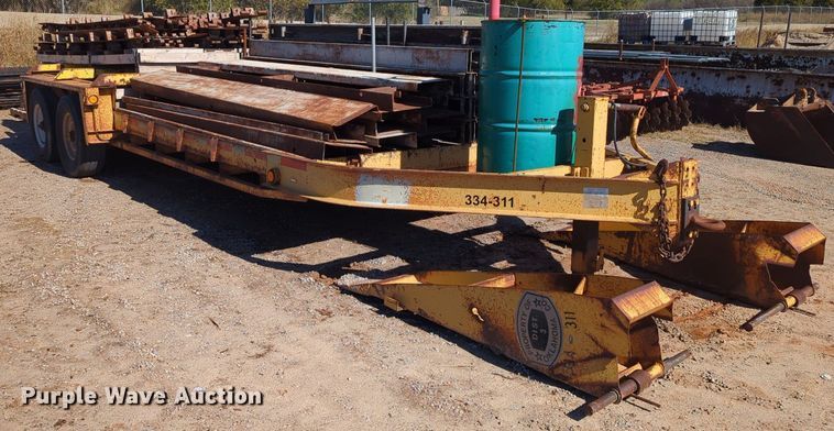 image for item LY9458 2001 Belshe WB-12  concrete form trailer