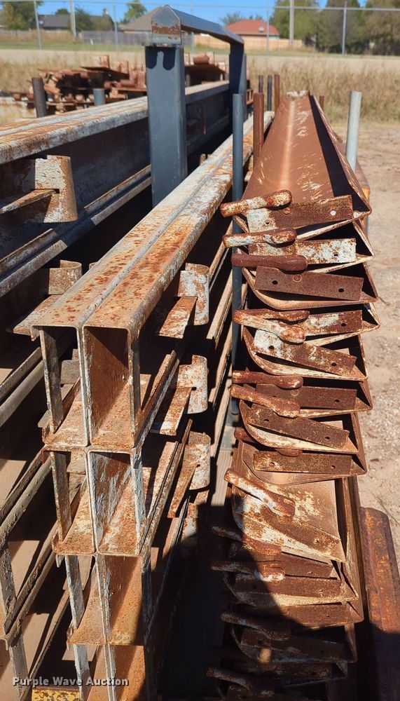 image for item LY9458 2001 Belshe WB-12  concrete form trailer