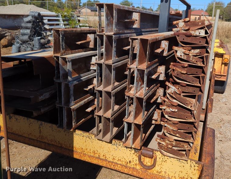 image for item LY9458 2001 Belshe WB-12  concrete form trailer