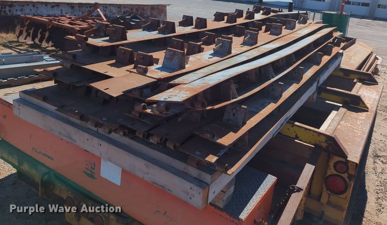 image for item LY9458 2001 Belshe WB-12  concrete form trailer