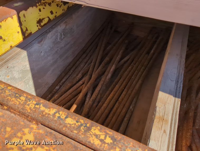 image for item LY9458 2001 Belshe WB-12  concrete form trailer