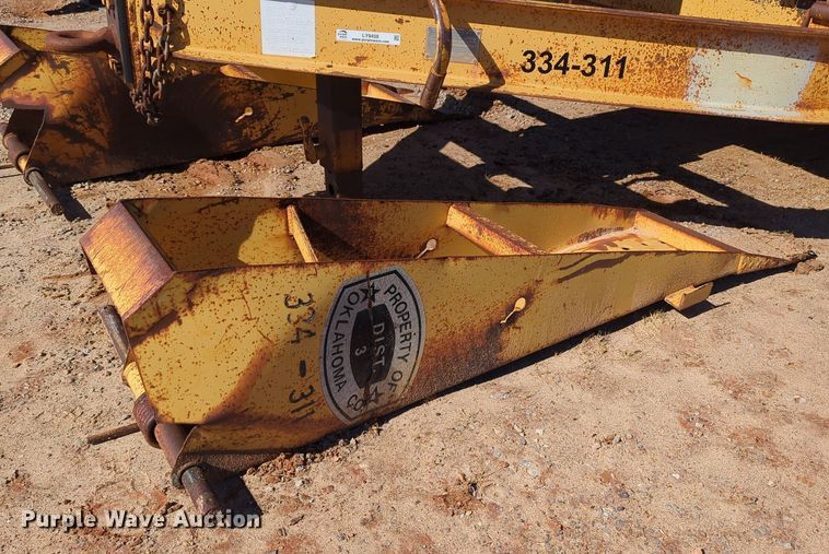 image for item LY9458 2001 Belshe WB-12  concrete form trailer