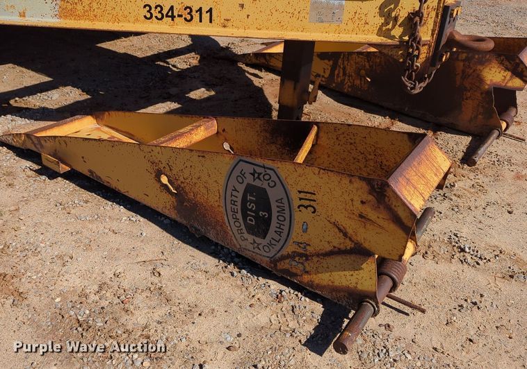 image for item LY9458 2001 Belshe WB-12  concrete form trailer