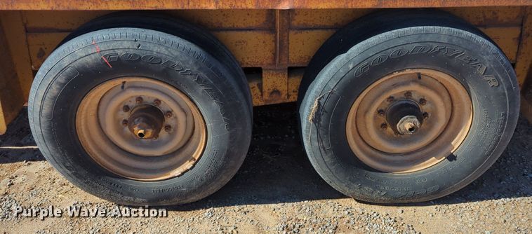 image for item LY9458 2001 Belshe WB-12  concrete form trailer