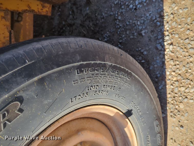 image for item LY9458 2001 Belshe WB-12  concrete form trailer