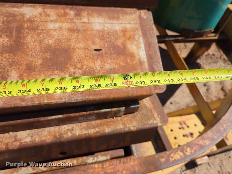 image for item LY9458 2001 Belshe WB-12  concrete form trailer