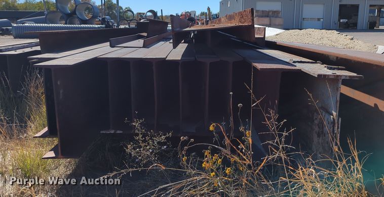 image for item LY9470 (15) steel I-beams