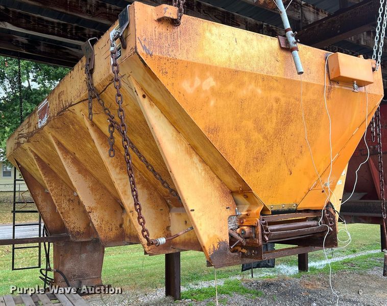 image for item NA9257 Henderson Chief FSH13 spreader