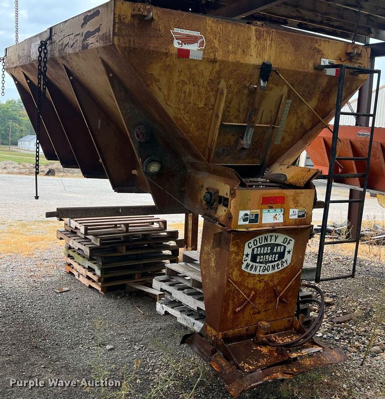 image for item NA9257 Henderson Chief FSH13 spreader