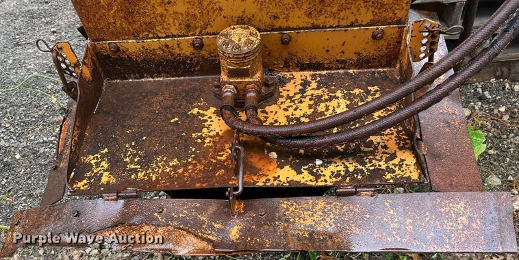 image for item NA9257 Henderson Chief FSH13 spreader