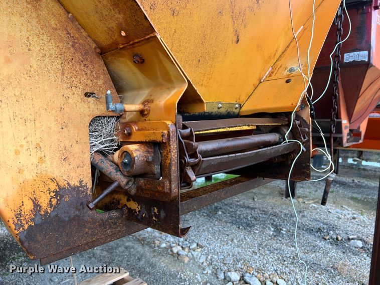 image for item NA9257 Henderson Chief FSH13 spreader