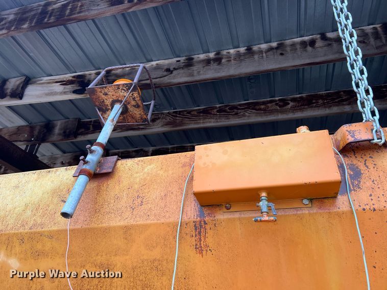 image for item NA9257 Henderson Chief FSH13 spreader