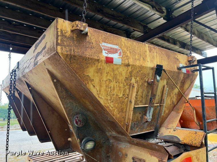 image for item NA9257 Henderson Chief FSH13 spreader