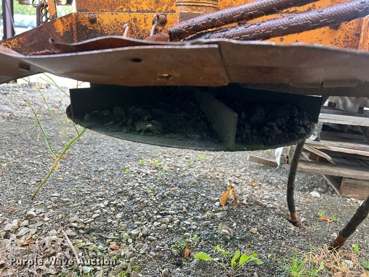 image for item NA9257 Henderson Chief FSH13 spreader