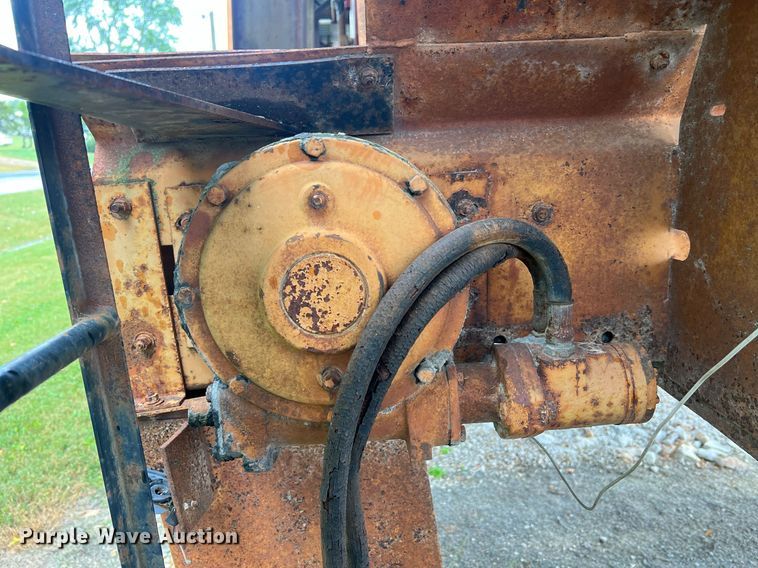 image for item NA9257 Henderson Chief FSH13 spreader