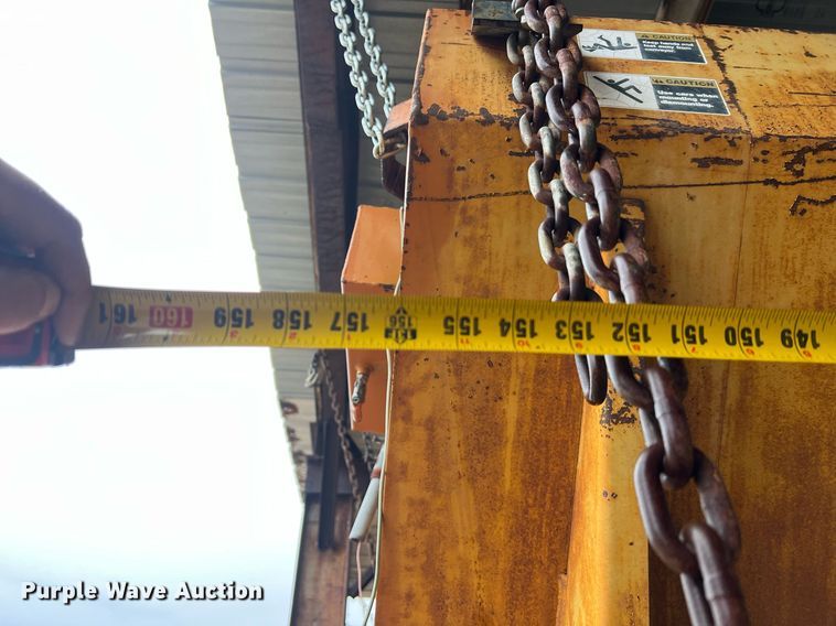 image for item NA9257 Henderson Chief FSH13 spreader