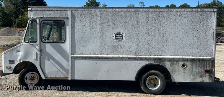 image for item NA9259 1986 Chevrolet Step Van 30 delivery truck