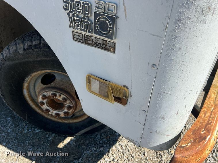 image for item NA9259 1986 Chevrolet Step Van 30 delivery truck