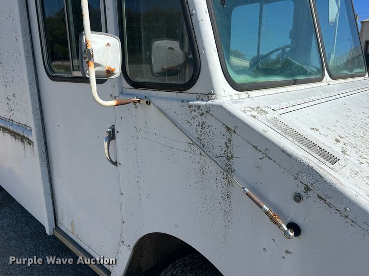 image for item NA9259 1986 Chevrolet Step Van 30 delivery truck