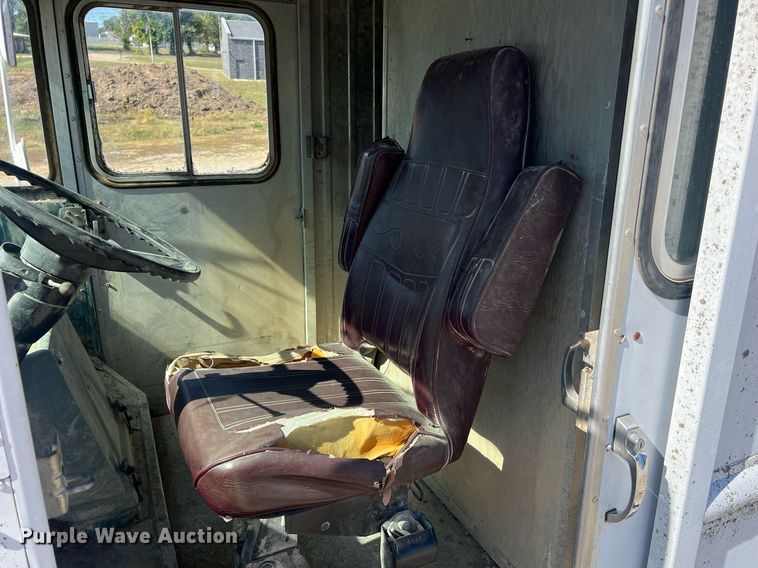 image for item NA9259 1986 Chevrolet Step Van 30 delivery truck