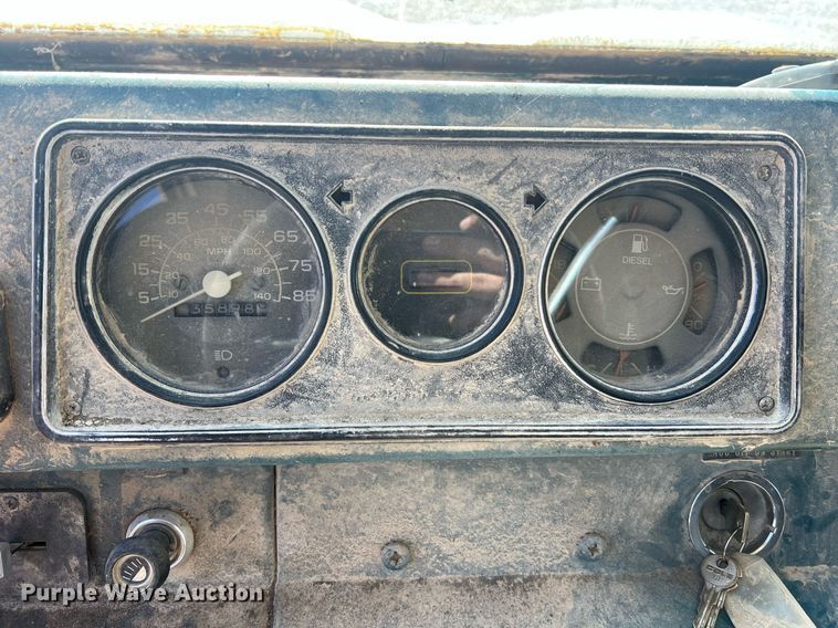 image for item NA9259 1986 Chevrolet Step Van 30 delivery truck