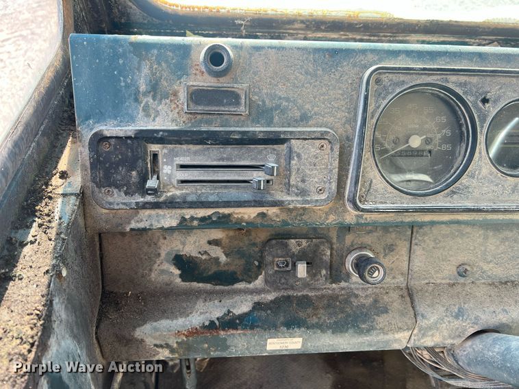 image for item NA9259 1986 Chevrolet Step Van 30 delivery truck