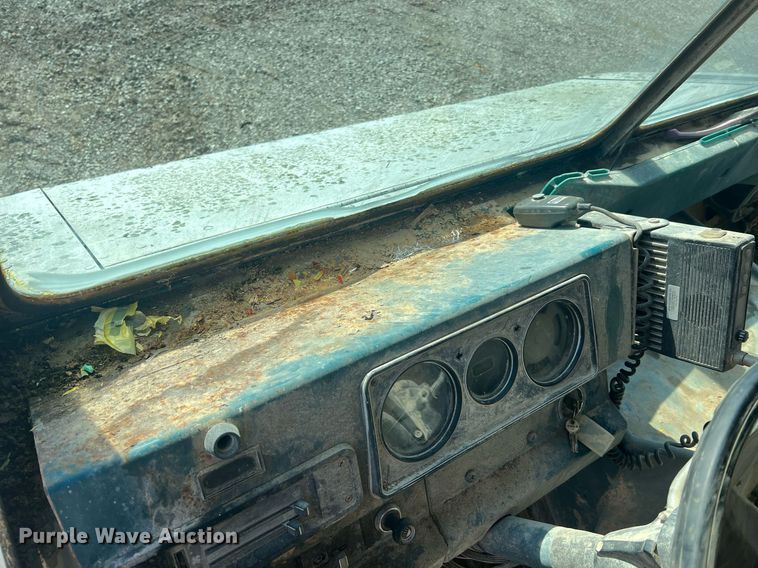 image for item NA9259 1986 Chevrolet Step Van 30 delivery truck