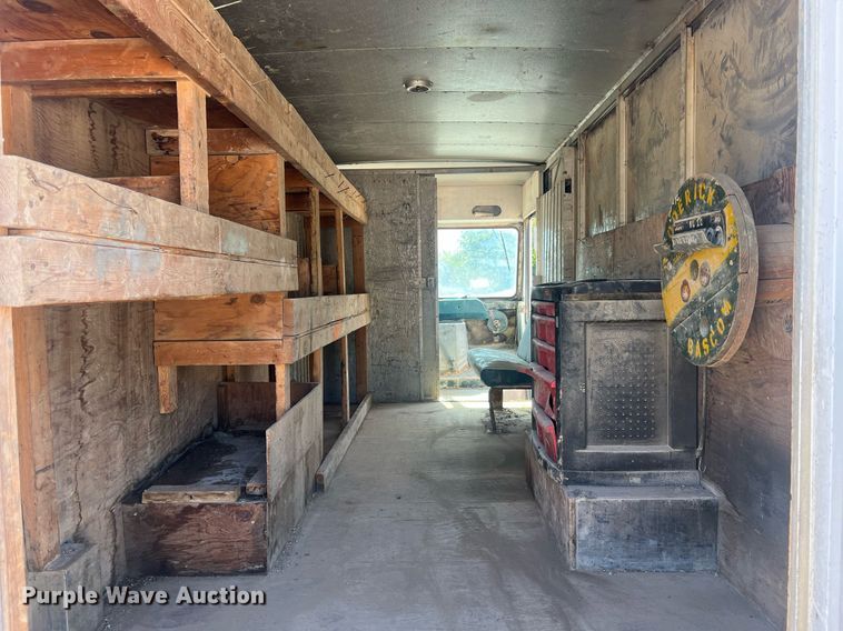 image for item NA9259 1986 Chevrolet Step Van 30 delivery truck