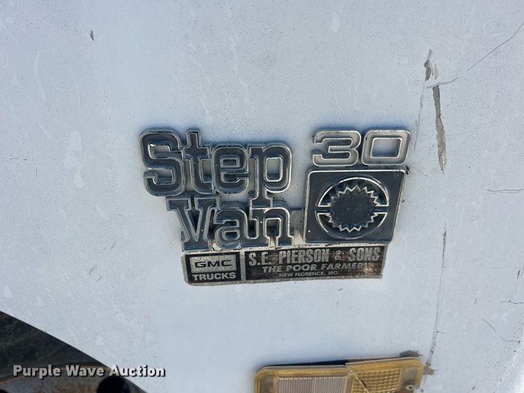 image for item NA9259 1986 Chevrolet Step Van 30 delivery truck