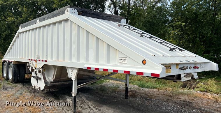 image for item NA9260 2017 Construction Trailer Specialists BDT 36 bottom dump trailer
