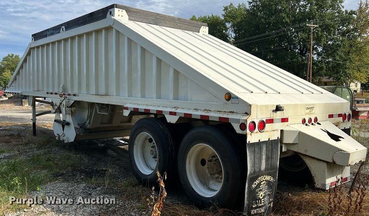 image for item NA9260 2017 Construction Trailer Specialists BDT 36 bottom dump trailer