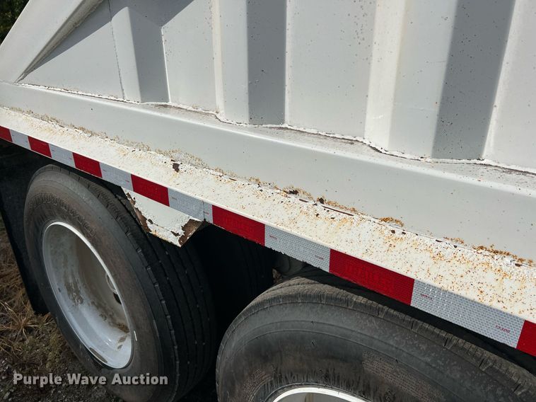 image for item NA9260 2017 Construction Trailer Specialists BDT 36 bottom dump trailer