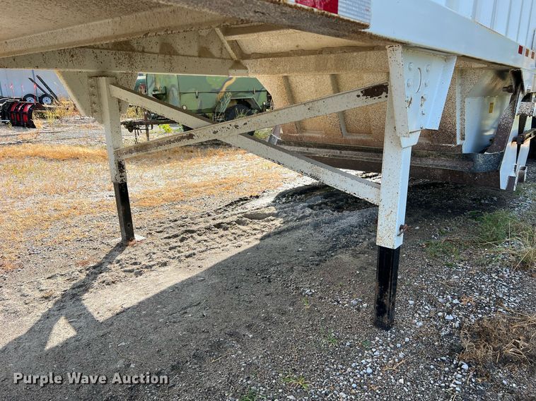 image for item NA9260 2017 Construction Trailer Specialists BDT 36 bottom dump trailer